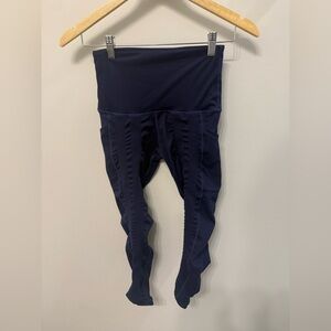 Navy Sweetflexx capri leggings